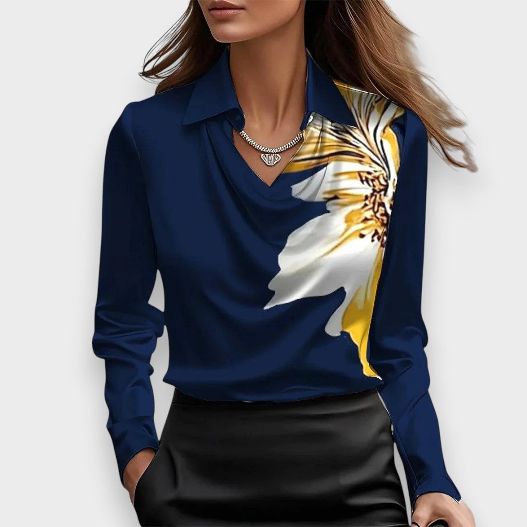 Burcu | Lüks parlaklığa sahip pile yakalı bluz